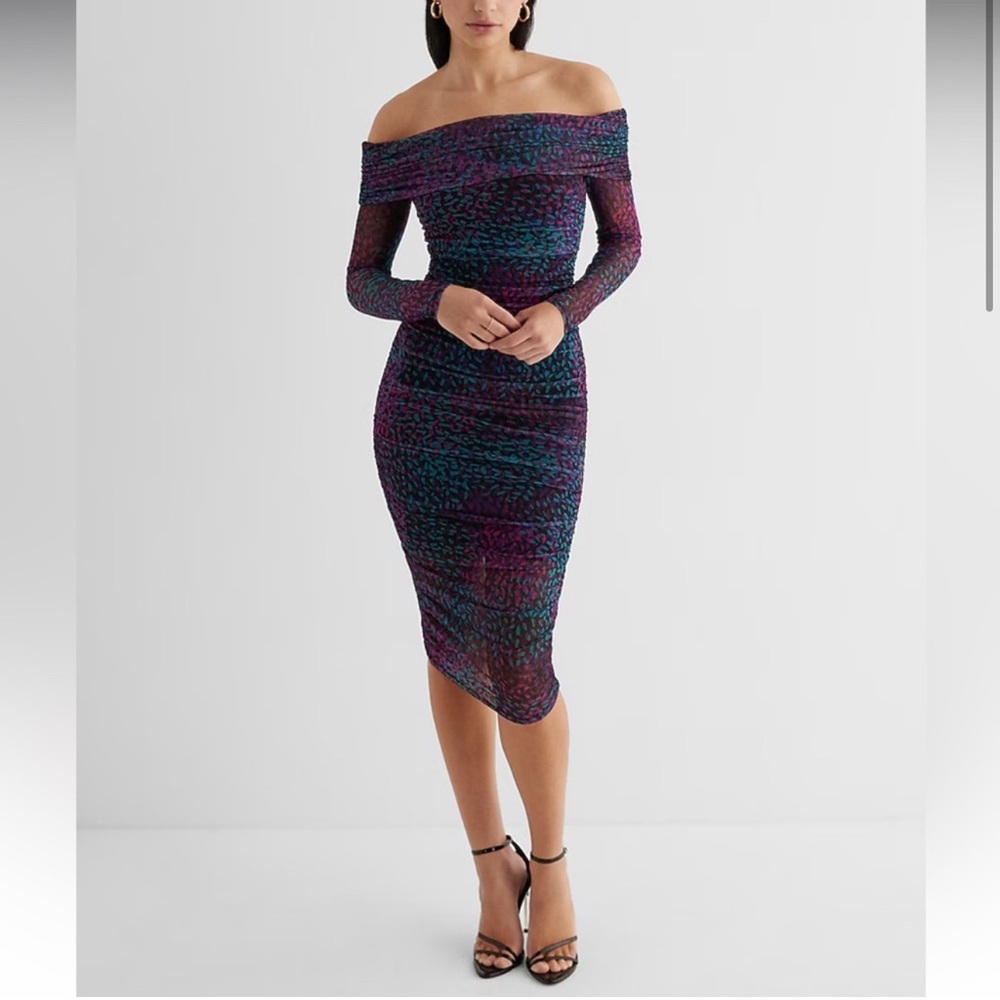 Body Contour Mesh Printed Off The Shoulder Ruched Midi Dress